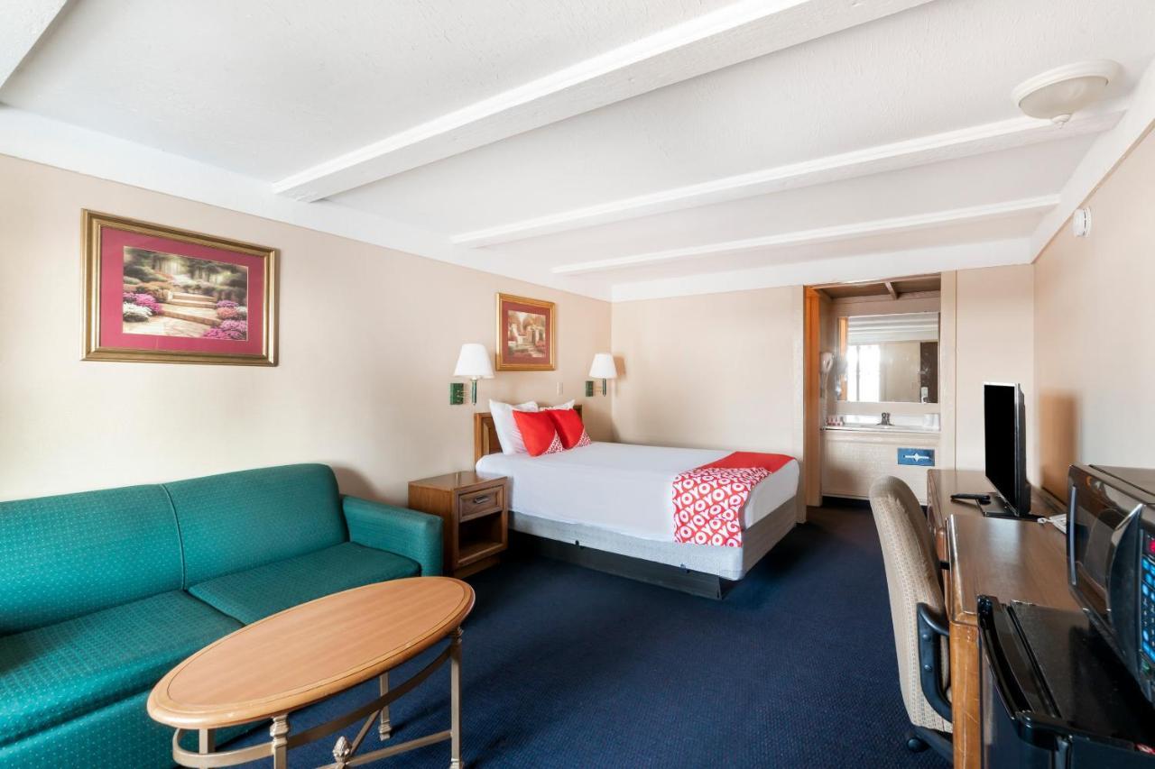 Oyo Hotel Wadsworth Oh I-76 Luaran gambar