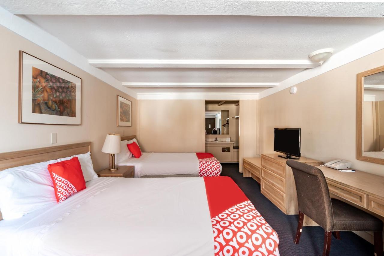 Oyo Hotel Wadsworth Oh I-76 Luaran gambar
